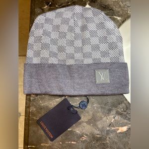 LV BEANIE(GREY)